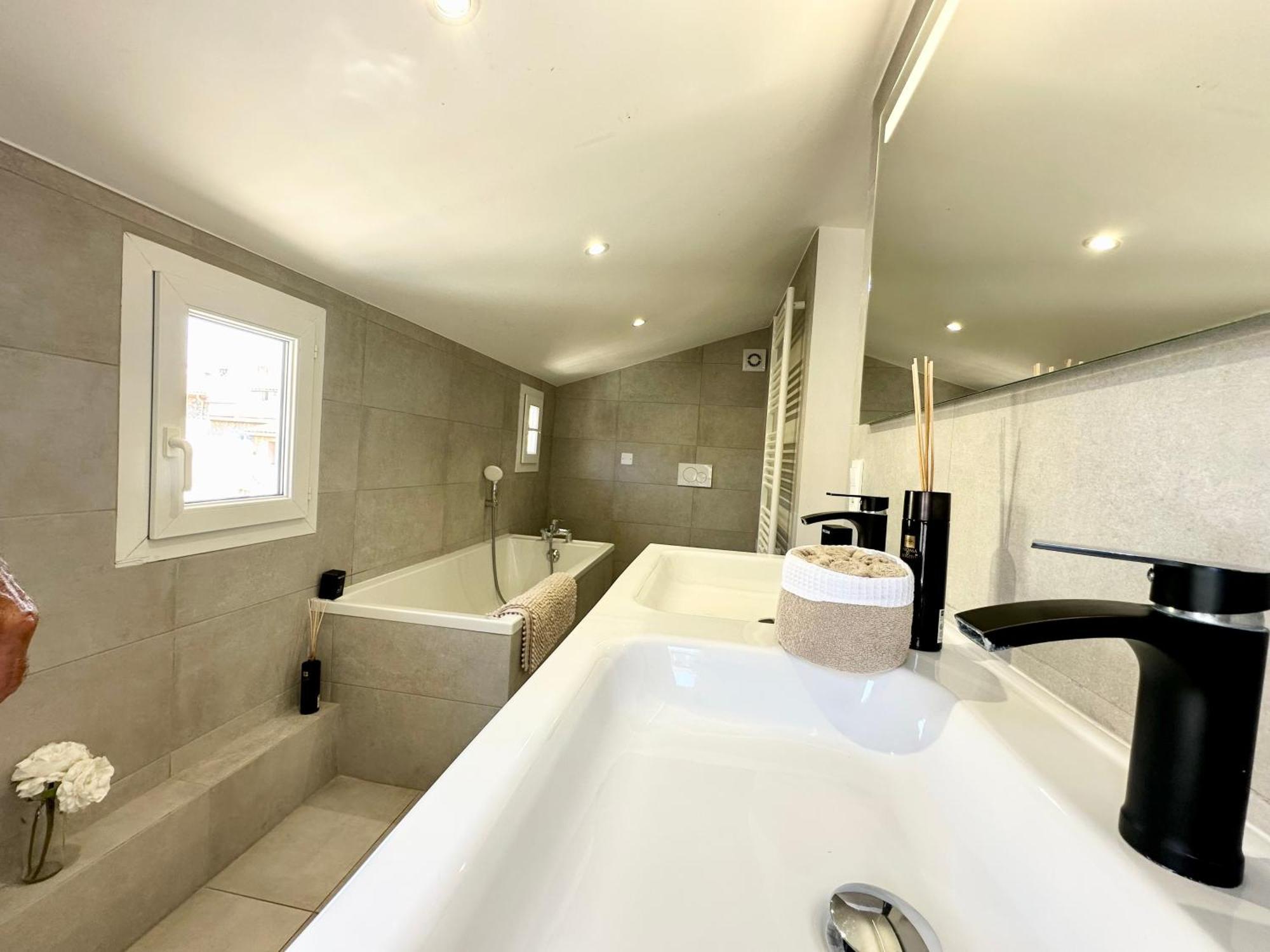 Gorgeous Brand New 2 Bedrooms 昂蒂布 外观 照片