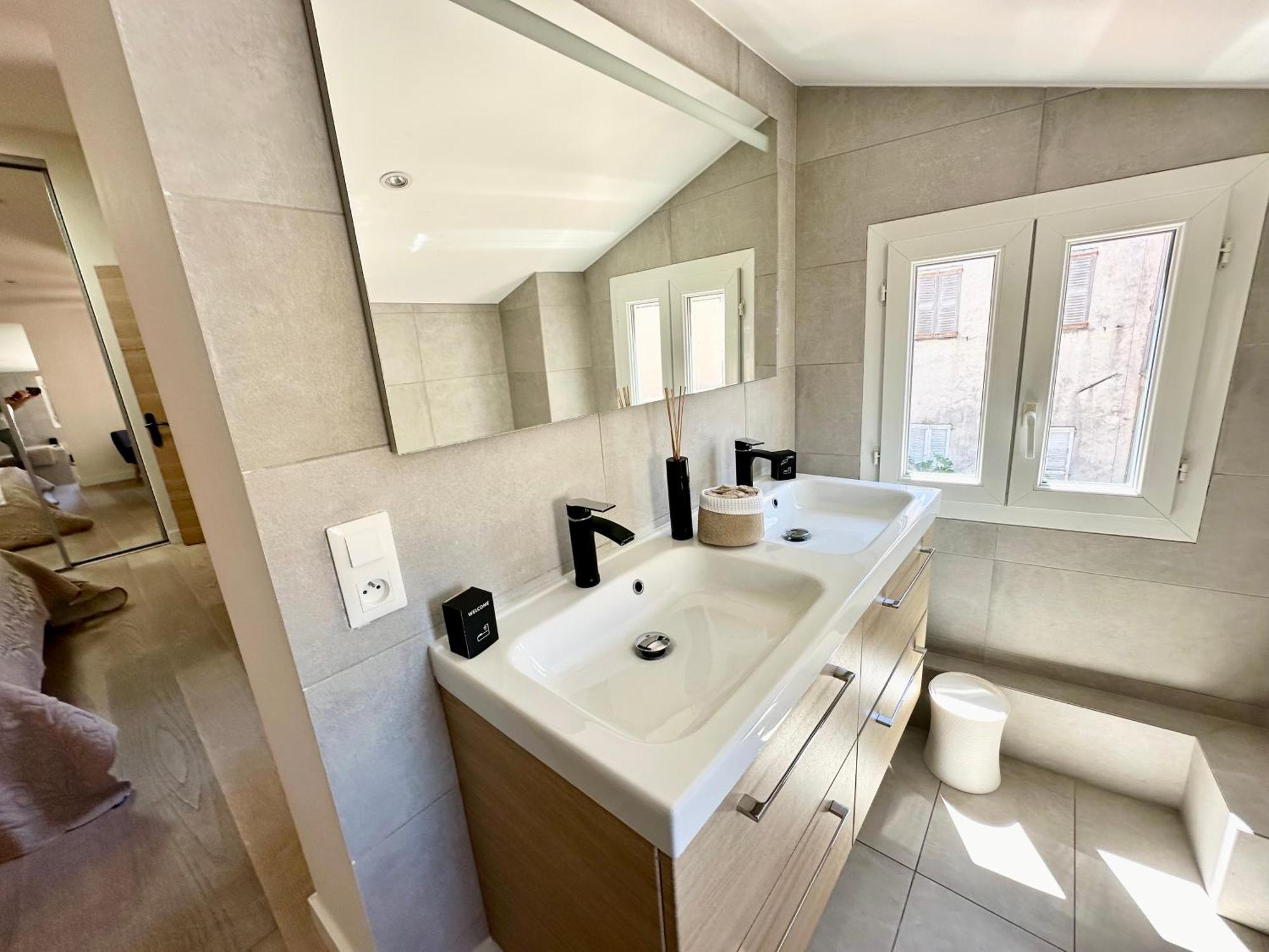 Gorgeous Brand New 2 Bedrooms 昂蒂布 外观 照片